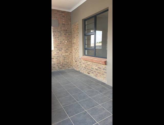 3 BEDROOM APARTMENT FOR SALE IN BEYERS PARK